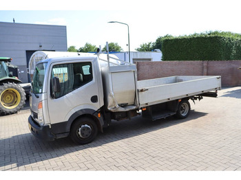 NISSAN Pritsche LKW
