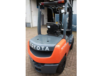 Dieselstapler Toyota 02-8FDF30: das Bild 5