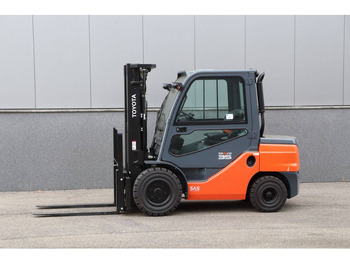 TOYOTA Dieselstapler