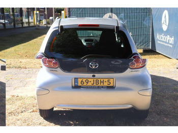 Limousine Toyota Aygo: das Bild 5