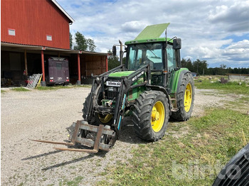 JOHN DEERE 6400 Traktor