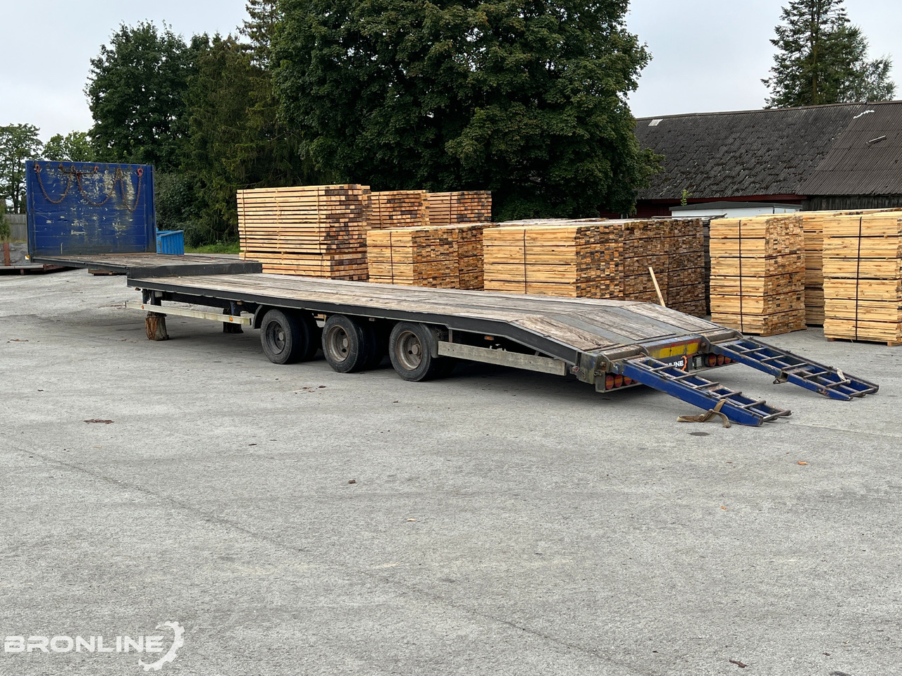 2003 WECON S327 LK20 3-axle trailer - Tieflader Auflieger: das Bild 3 2003 WECON S327 LK20 3-axle trailer - Tieflader Auflieger: das Bild 3