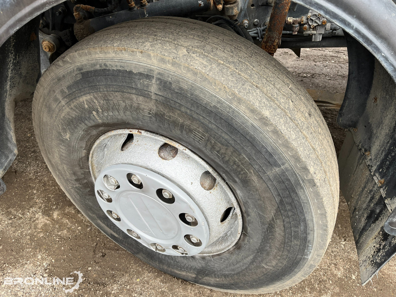 Fahrmischer 2004 MERCEDES-BENZ ACTROS 3241K 8X4/4 PUMI: das Bild 17