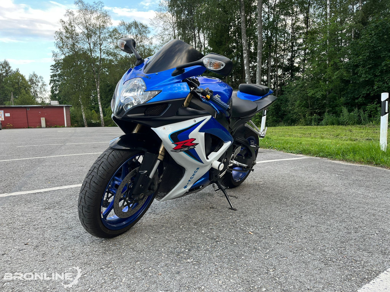 2006 SUZUKI GSX-R 600 92kW - Motorrad: das Bild 3 2006 SUZUKI GSX-R 600 92kW - Motorrad: das Bild 3