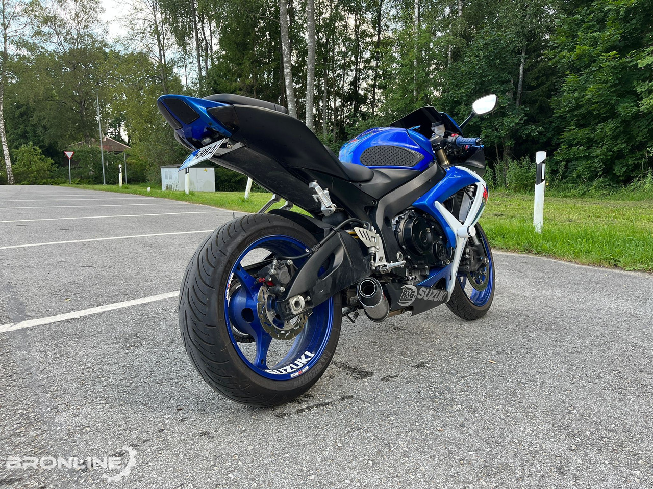 2006 SUZUKI GSX-R 600 92kW - Motorrad: das Bild 4 2006 SUZUKI GSX-R 600 92kW - Motorrad: das Bild 4