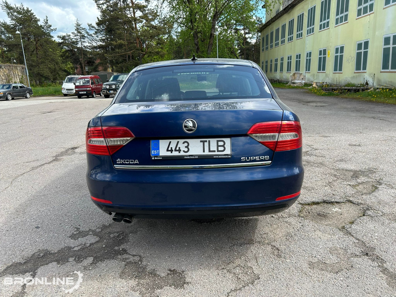 2014 Skoda Superb 1.8 118kW 4x4 - PKW: das Bild 5 2014 Skoda Superb 1.8 118kW 4x4 - PKW: das Bild 5