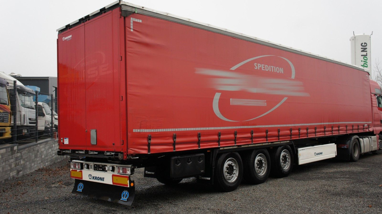 Krone SD Pritsche + Plane Liftachse - Planenauflieger: das Bild 2 Krone SD Pritsche + Plane Liftachse - Planenauflieger: das Bild 2