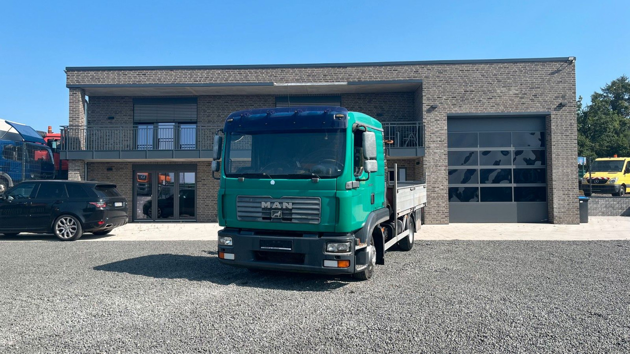 MAN TGL 8.180 4x2 Kran Hiab Tempomat MAN TGL 8.180 4x2 Kran Hiab Tempomat - Pritsche Transporter: das Bild 1 MAN TGL 8.180 4x2 Kran Hiab Tempomat MAN TGL 8.180 4x2 Kran Hiab Tempomat - Pritsche Transporter: das Bild 1