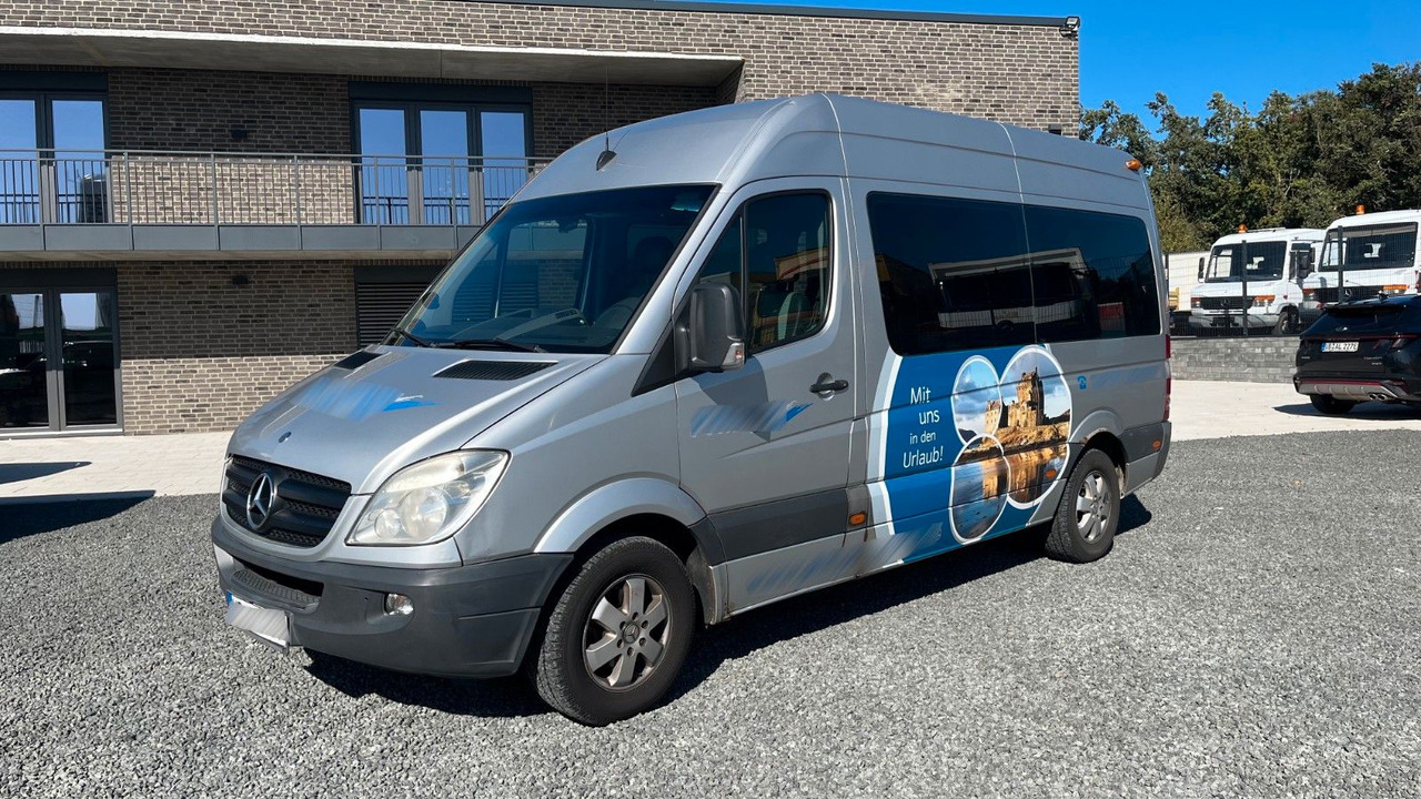 Mercedes-Benz Sprinter 315 CDI 9-Sitzer Standheizung - Personentransporter: das Bild 2 Mercedes-Benz Sprinter 315 CDI 9-Sitzer Standheizung - Personentransporter: das Bild 2