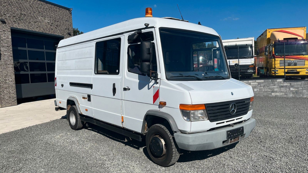 Mercedes-Benz Vario 614 D Werkstattwagen Standheizung - Kastenwagen: das Bild 3 Mercedes-Benz Vario 614 D Werkstattwagen Standheizung - Kastenwagen: das Bild 3