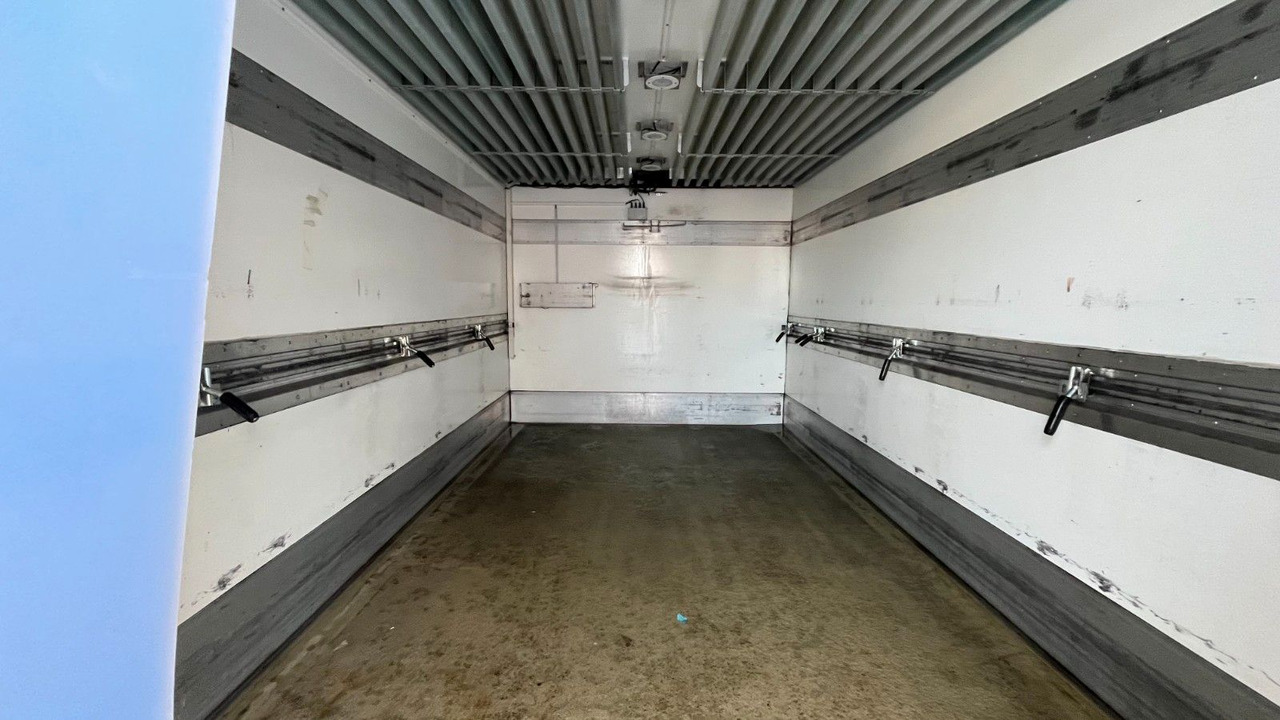 Mitsubishi Fuso Canter 9C18 Kühlkoffer Frigoblock Mitsubishi Fuso Canter 9C18 Kühlkoffer Frigoblock - Kühltransporter: das Bild 5 Mitsubishi Fuso Canter 9C18 Kühlkoffer Frigoblock Mitsubishi Fuso Canter 9C18 Kühlkoffer Frigoblock - Kühltransporter: das Bild 5