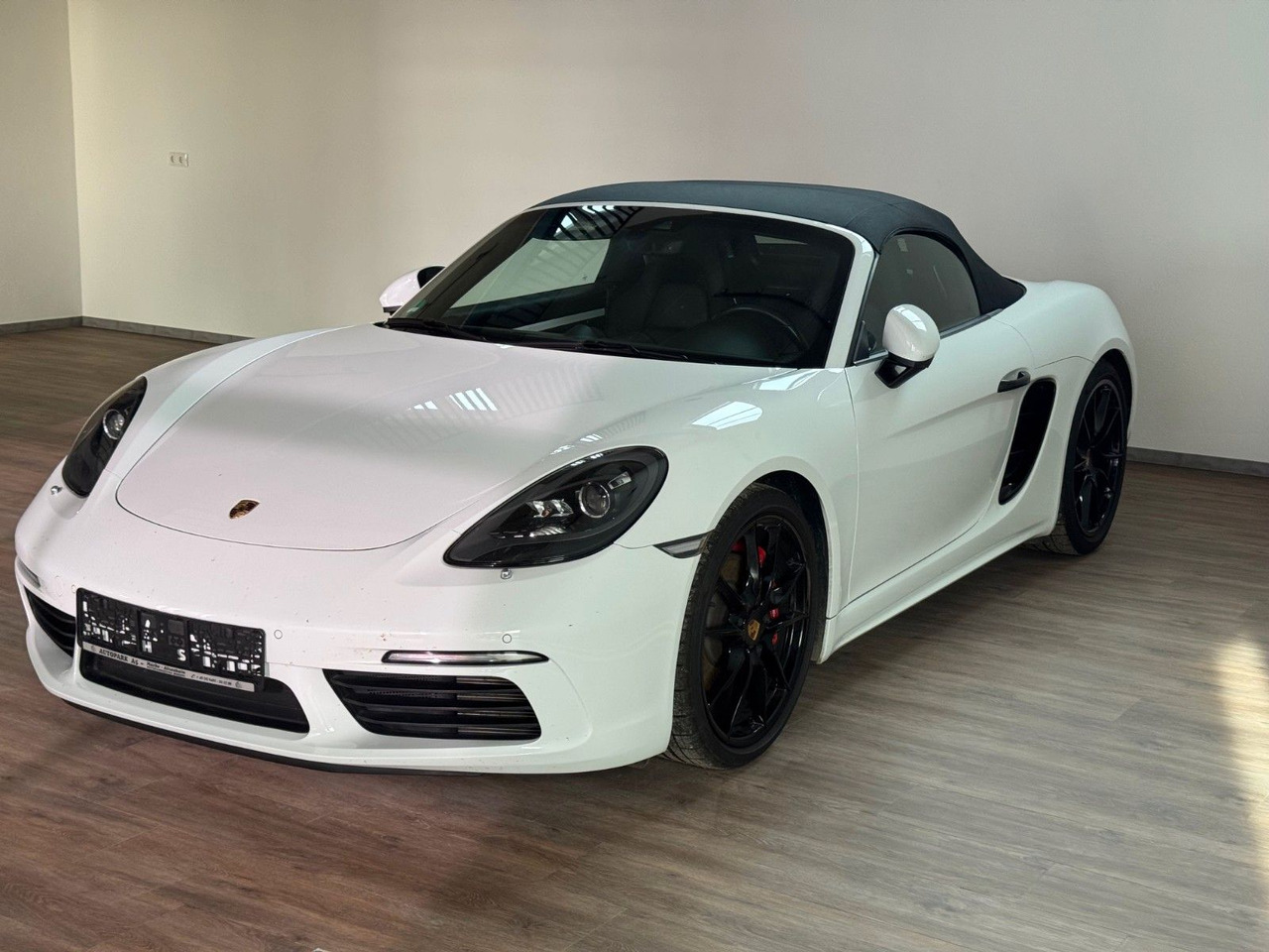 Porsche 718 Boxster S Sport Chrono Sport AGA Approved - PKW: das Bild 2 Porsche 718 Boxster S Sport Chrono Sport AGA Approved - PKW: das Bild 2