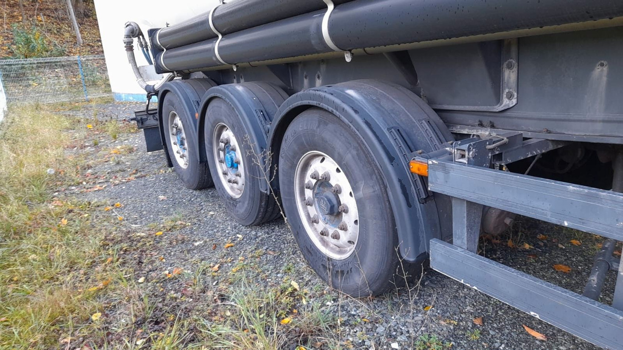 Spitzer SK 2753 CAL 53m³ Kippsilo - Siloauflieger: das Bild 5 Spitzer SK 2753 CAL 53m³ Kippsilo - Siloauflieger: das Bild 5