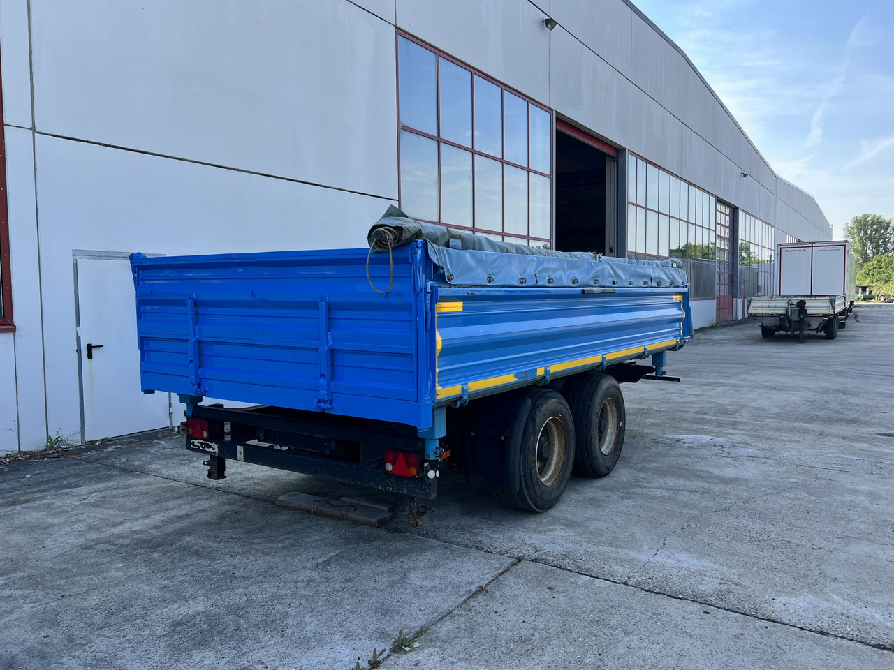 Blomenroehr 888/14000 14 t Tandemkipper- Tieflader, Breitbereifung - Kipper Anhänger: das Bild 5 Blomenroehr 888/14000 14 t Tandemkipper- Tieflader, Breitbereifung - Kipper Anhänger: das Bild 5