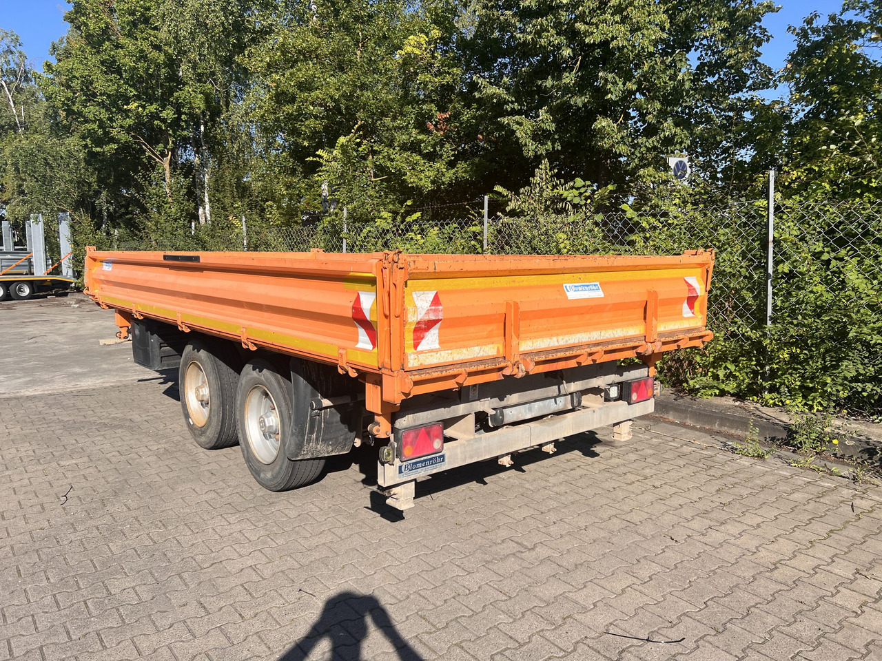 Blomenroehr 888/14000 14 t Tandemkipper- Tieflader - Kipper Anhänger: das Bild 2 Blomenroehr 888/14000 14 t Tandemkipper- Tieflader - Kipper Anhänger: das Bild 2