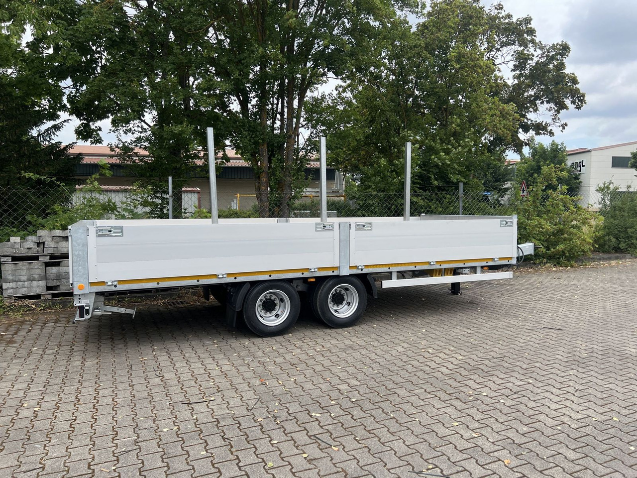 Möslein 14,4 t GG Tandem- Pritschenanhänger- Tieflader - Pritschenanhänger/ Plattformanhänger: das Bild 2 Möslein 14,4 t GG Tandem- Pritschenanhänger- Tieflader - Pritschenanhänger/ Plattformanhänger: das Bild 2