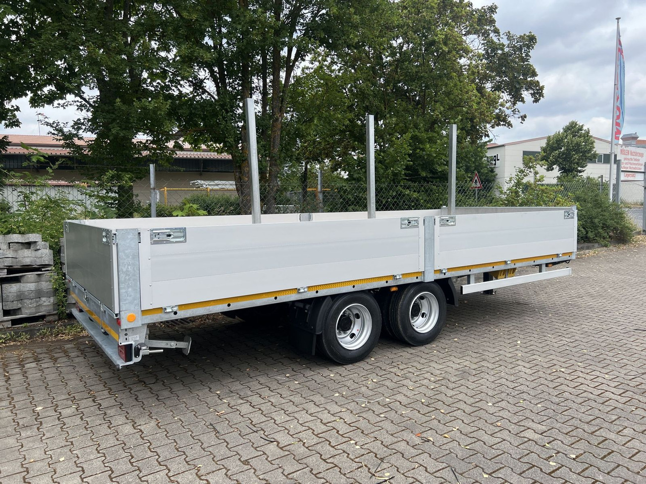 Möslein 14,4 t Tandem- Pritschenanhänger- Tieflader - Tieflader Anhänger: das Bild 3 Möslein 14,4 t Tandem- Pritschenanhänger- Tieflader - Tieflader Anhänger: das Bild 3