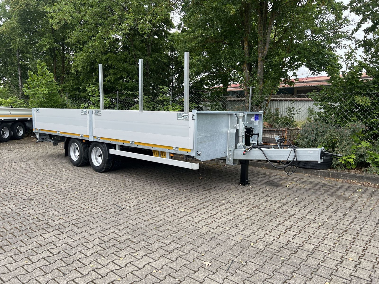 Möslein 14,4 t Tandem- Pritschenanhänger- Tieflader - Tieflader Anhänger: das Bild 4 Möslein 14,4 t Tandem- Pritschenanhänger- Tieflader - Tieflader Anhänger: das Bild 4