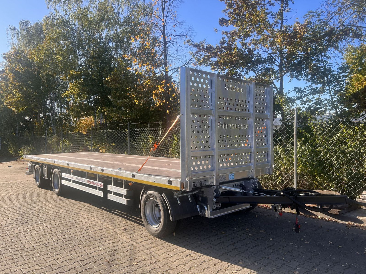 Möslein 3 Achs Jumbo- Plato- Anhänger, 10,5 m Ladefläch - Pritschenanhänger/ Plattformanhänger: das Bild 3 Möslein 3 Achs Jumbo- Plato- Anhänger, 10,5 m Ladefläch - Pritschenanhänger/ Plattformanhänger: das Bild 3