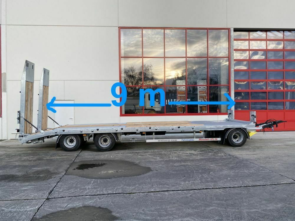 Möslein 3 Achs Tieflader mit gerader Ladefläche 9 m, Ne - Tieflader Anhänger: das Bild 1 Möslein 3 Achs Tieflader mit gerader Ladefläche 9 m, Ne - Tieflader Anhänger: das Bild 1