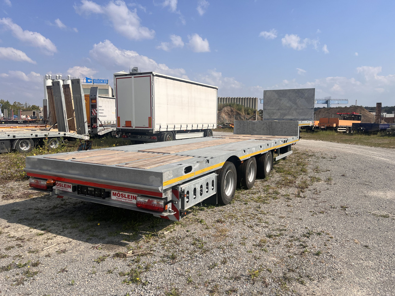 Möslein ST 3 Plato 8,7 3 Achs Satteltieflader Plato 45 t GGfür Fertigteile, Baumaschinen - Tieflader Auflieger: das Bild 5 Möslein ST 3 Plato 8,7 3 Achs Satteltieflader Plato 45 t GGfür Fertigteile, Baumaschinen - Tieflader Auflieger: das Bild 5