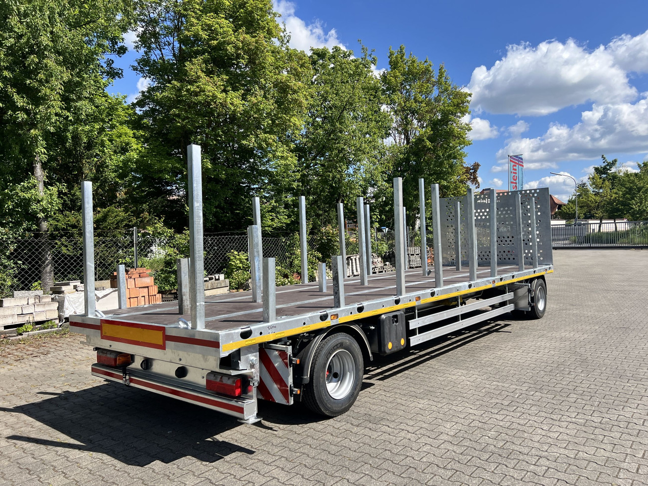 Möslein T 2 Plato 7,60 m 2 Achs Jumbo- Plato- Anhänger - Pritschenanhänger/ Plattformanhänger: das Bild 3 Möslein T 2 Plato 7,60 m 2 Achs Jumbo- Plato- Anhänger - Pritschenanhänger/ Plattformanhänger: das Bild 3
