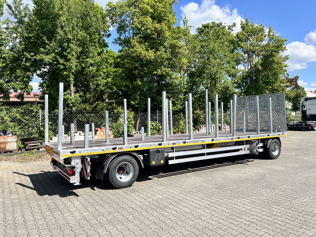 Möslein T 2 Plato 7,60 m 2 Achs Jumbo- Plato- Anhänger - Pritschenanhänger/ Plattformanhänger: das Bild 5 Möslein T 2 Plato 7,60 m 2 Achs Jumbo- Plato- Anhänger - Pritschenanhänger/ Plattformanhänger: das Bild 5