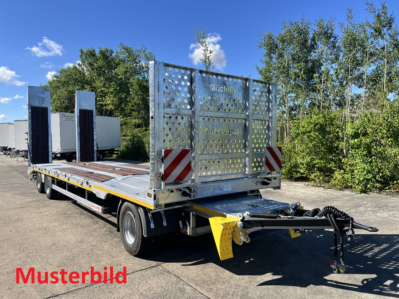 Möslein T4 VB H1 gerade neuer 4 Achs Tieflader gerade hydraulischen Rampen - Tieflader Anhänger: das Bild 3 Möslein T4 VB H1 gerade neuer 4 Achs Tieflader gerade hydraulischen Rampen - Tieflader Anhänger: das Bild 3