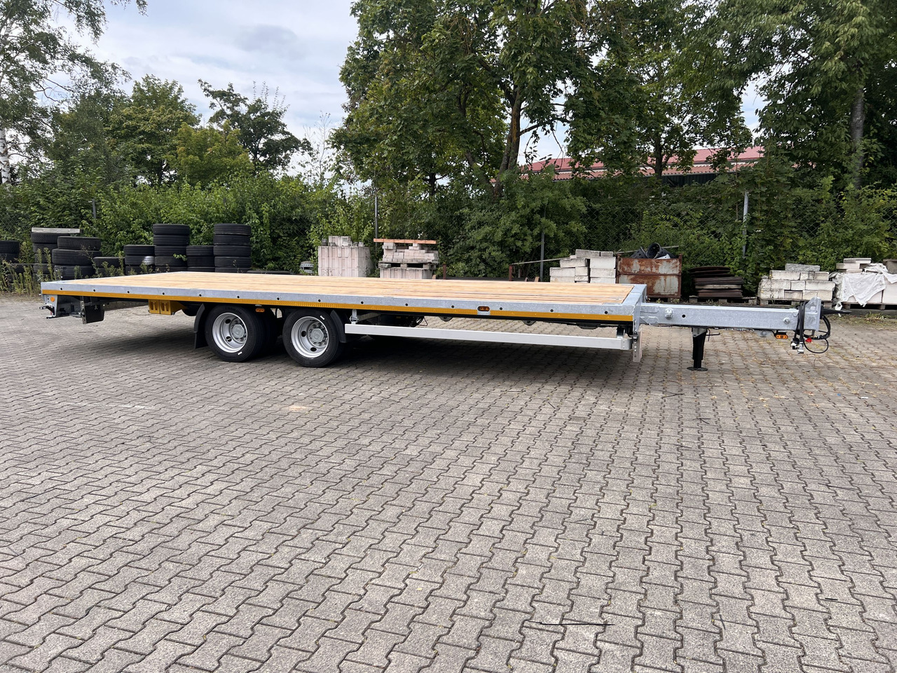 Möslein THT 11 G Ausziehbar 11,9 t Tandemanhänger- Tieflader, ausziehbar - Pritschenanhänger/ Plattformanhänger: das Bild 3 Möslein THT 11 G Ausziehbar 11,9 t Tandemanhänger- Tieflader, ausziehbar - Pritschenanhänger/ Plattformanhänger: das Bild 3