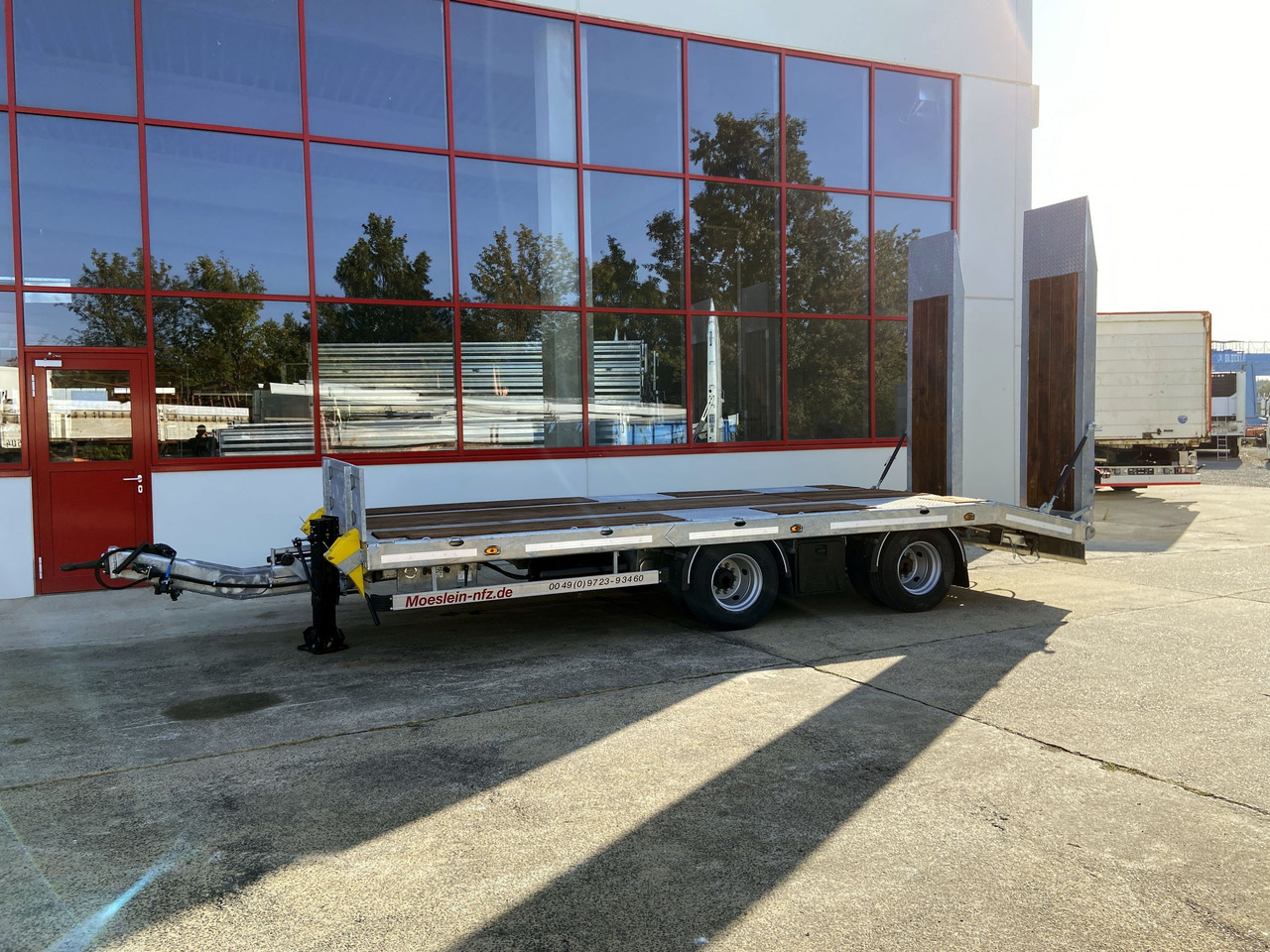 Möslein TT 21-6,5 21 t Tandemtieflader, Luftgefedert, NEU - Tieflader Anhänger: das Bild 1 Möslein TT 21-6,5 21 t Tandemtieflader, Luftgefedert, NEU - Tieflader Anhänger: das Bild 1