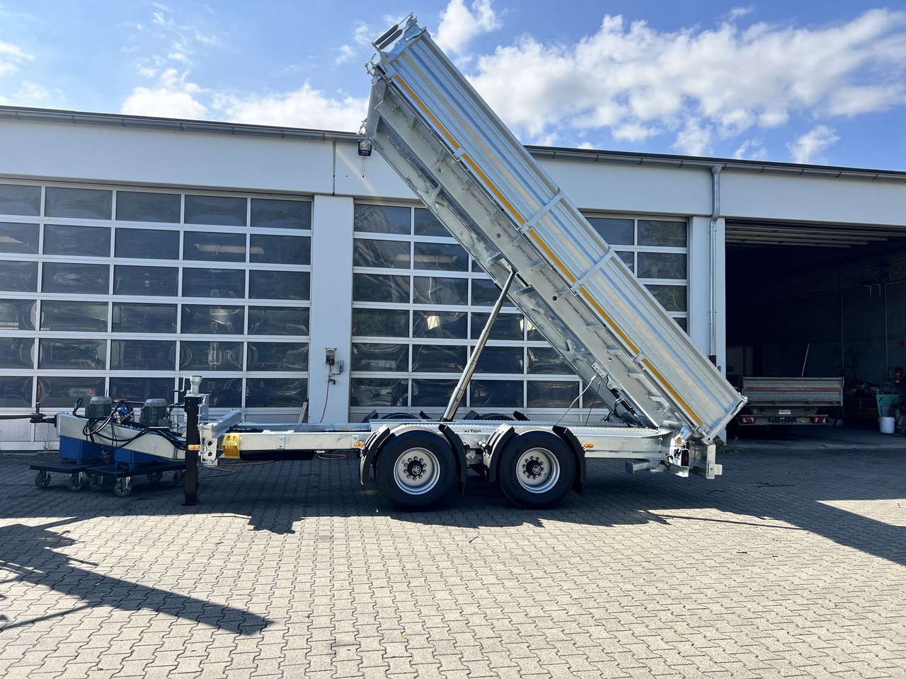 Möslein TTD 19 B neuer 19 t Tandemkipper- Tieflader hydraulischer Klappe - Kipper Anhänger: das Bild 4 Möslein TTD 19 B neuer 19 t Tandemkipper- Tieflader hydraulischer Klappe - Kipper Anhänger: das Bild 4