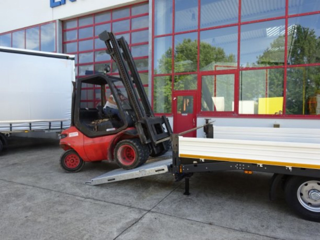 Möslein TTT 11-6,2 BR Weiß Tandemtieflader mit breiten RampenNeufahrzeug - Tieflader Anhänger: das Bild 3 Möslein TTT 11-6,2 BR Weiß Tandemtieflader mit breiten RampenNeufahrzeug - Tieflader Anhänger: das Bild 3