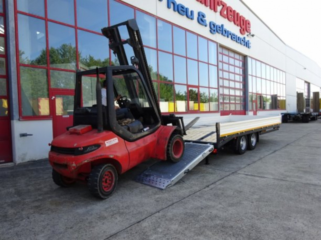 Möslein TTT 13 6,2 BR Weiß Neuer 13 t GG Tandemtieflader mit Breiten Rampen - Tieflader Anhänger: das Bild 5 Möslein TTT 13 6,2 BR Weiß Neuer 13 t GG Tandemtieflader mit Breiten Rampen - Tieflader Anhänger: das Bild 5