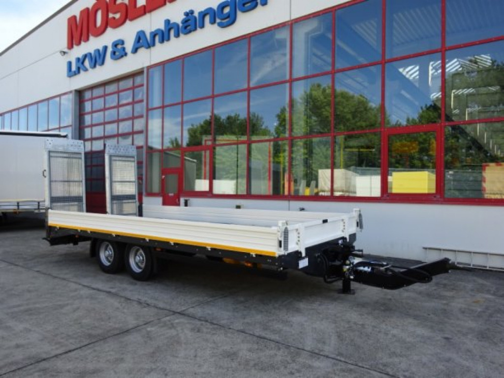 Möslein TTT 13 6,2 BR Weiß Neuer 13 t GG Tandemtieflader mit Breiten Rampen - Tieflader Anhänger: das Bild 1 Möslein TTT 13 6,2 BR Weiß Neuer 13 t GG Tandemtieflader mit Breiten Rampen - Tieflader Anhänger: das Bild 1