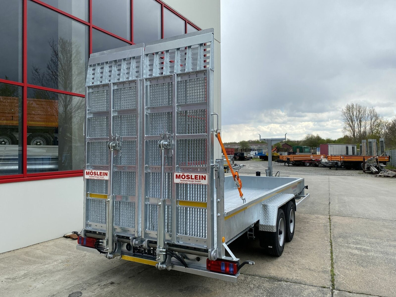 Möslein Tieflader für Fräsen breiten hydraulischen Ramp - Tieflader Anhänger: das Bild 2 Möslein Tieflader für Fräsen breiten hydraulischen Ramp - Tieflader Anhänger: das Bild 2