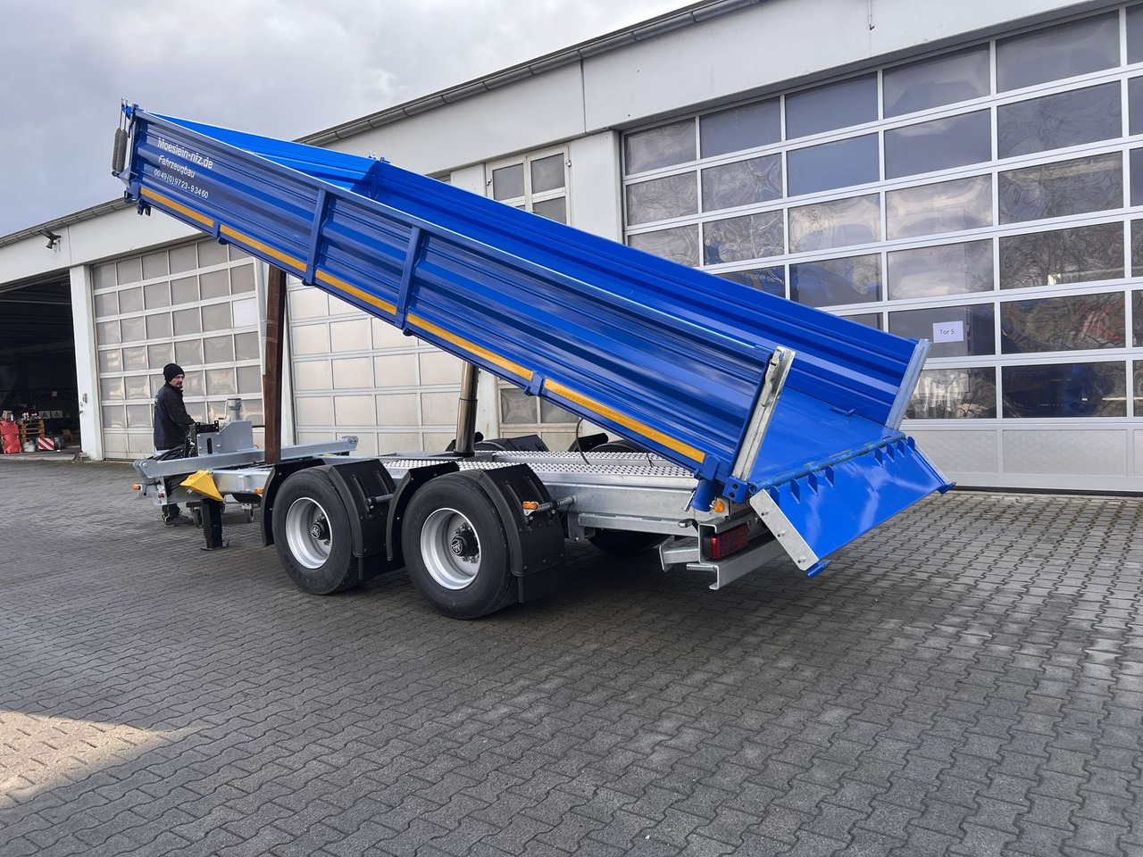 Möslein neuer 19 t Tandemkipper- Tieflader hydraulische - Kipper Anhänger: das Bild 4 Möslein neuer 19 t Tandemkipper- Tieflader hydraulische - Kipper Anhänger: das Bild 4