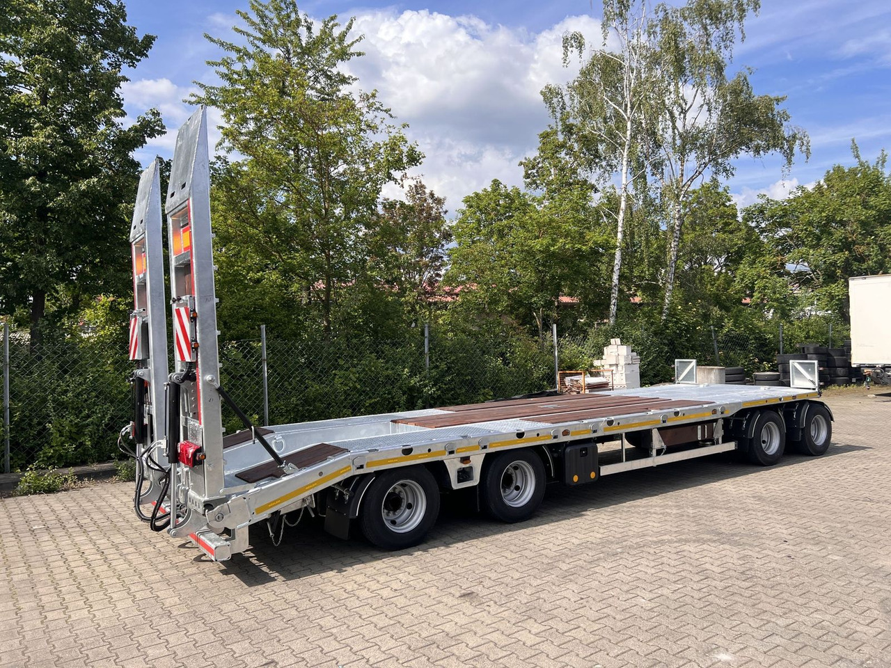 Möslein neuer 4 Achs Tieflader gerade hydraulischen Ram - Tieflader Anhänger: das Bild 4 Möslein neuer 4 Achs Tieflader gerade hydraulischen Ram - Tieflader Anhänger: das Bild 4