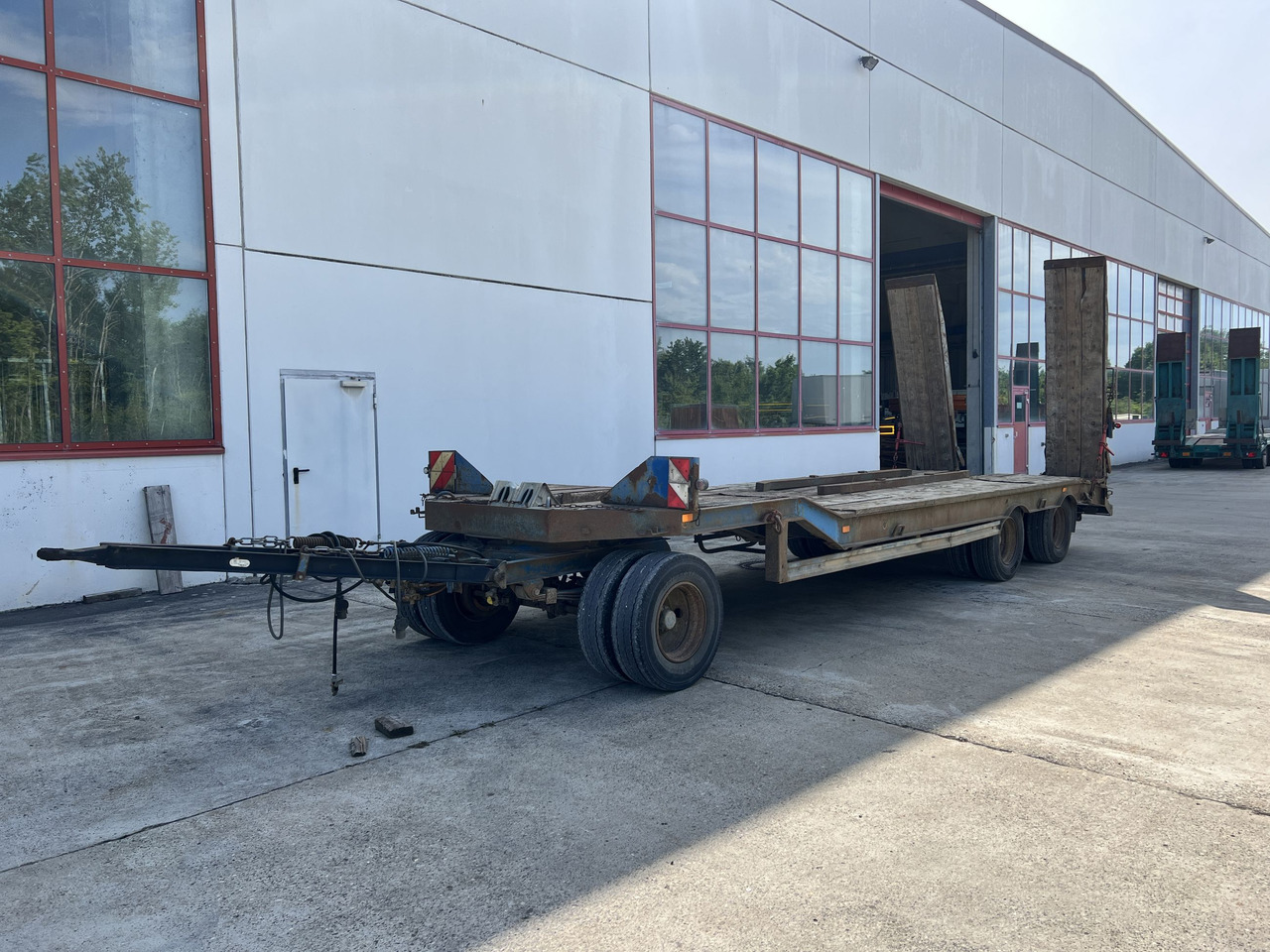 Müller Mitteltal T3 3 Achs Tieflader mit ABS - Tieflader Anhänger: das Bild 3 Müller Mitteltal T3 3 Achs Tieflader mit ABS - Tieflader Anhänger: das Bild 3