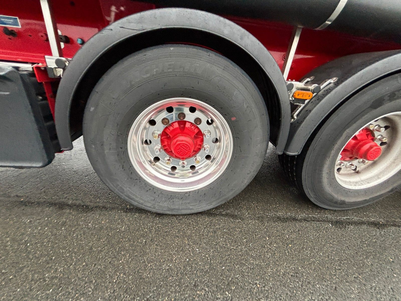 Feldbinder KIP 63.3 + E-Hydraulik - Siloauflieger: das Bild 3 Feldbinder KIP 63.3 + E-Hydraulik - Siloauflieger: das Bild 3