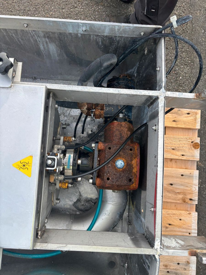 Zellradschleuse Eriksen TWBR22-N - Siloauflieger: das Bild 3 Zellradschleuse Eriksen TWBR22-N - Siloauflieger: das Bild 3