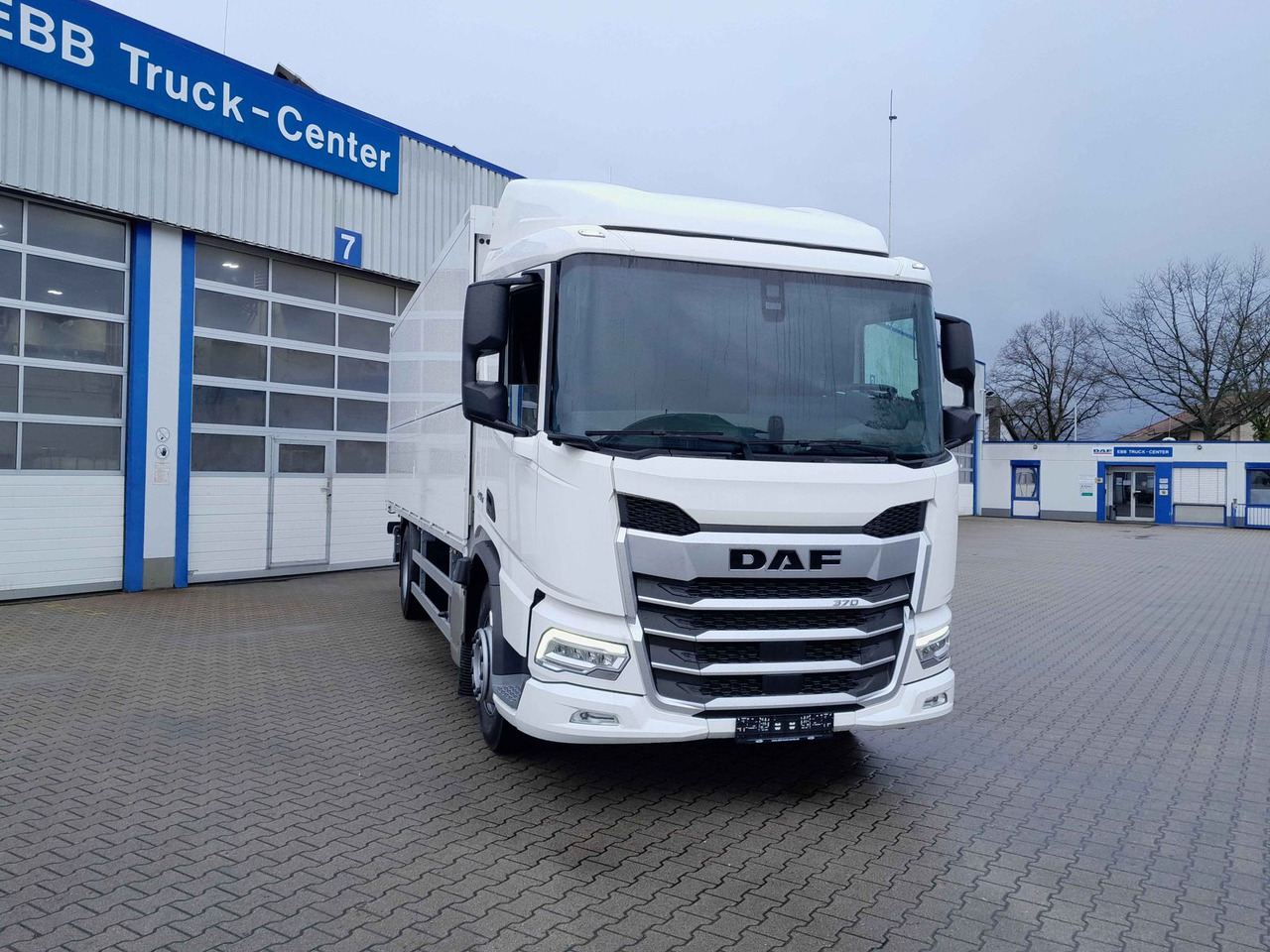 DAF XD 370 Fahrgestell DAF XD 370 Fa Swing-Board-Aufbau - Fahrgestell LKW: das Bild 3 DAF XD 370 Fahrgestell DAF XD 370 Fa Swing-Board-Aufbau - Fahrgestell LKW: das Bild 3