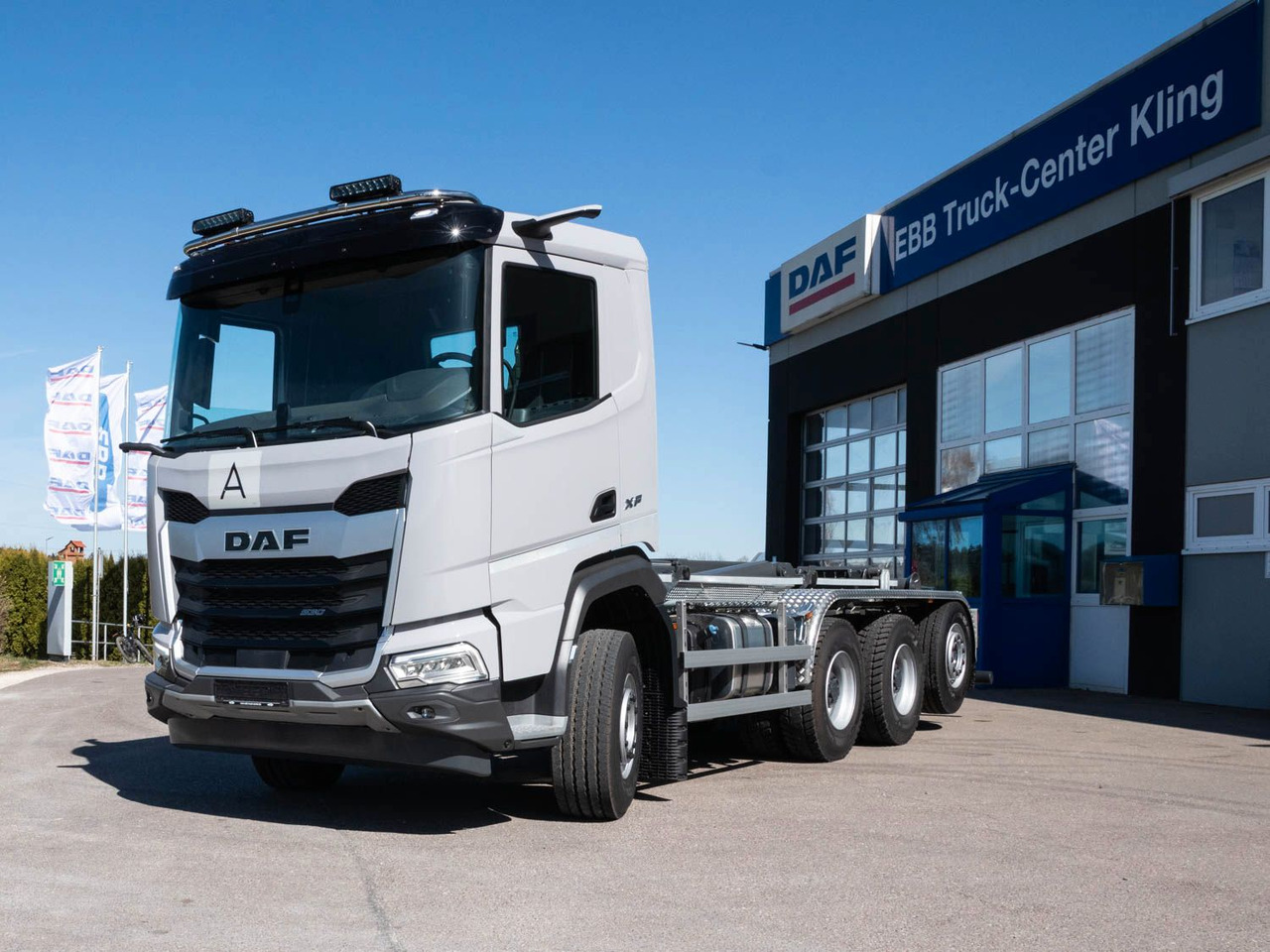 DAF XF 530 FAW mit VDL Abrollkipper DAF XF 530 FAW mit VDL Abrollkipper - Abrollkipper: das Bild 1 DAF XF 530 FAW mit VDL Abrollkipper DAF XF 530 FAW mit VDL Abrollkipper - Abrollkipper: das Bild 1