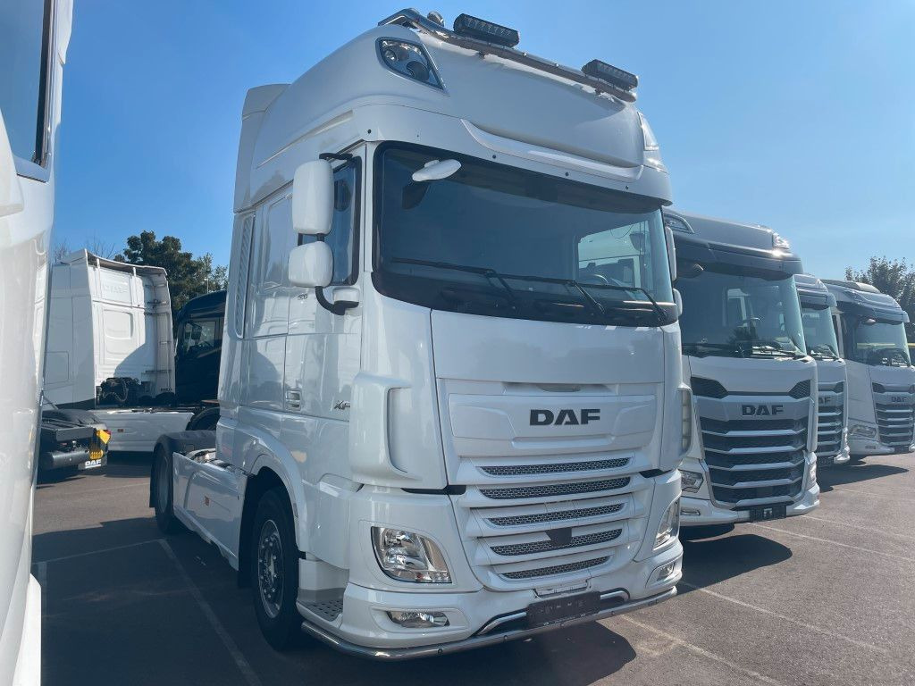 DAF FT XF480 SSC, 2x Tank, Standklima, Lampenbügel DAF FT XF480 SSC, 2x Tank, Standklima, Lampenbügel - Sattelzugmaschine: das Bild 1 DAF FT XF480 SSC, 2x Tank, Standklima, Lampenbügel DAF FT XF480 SSC, 2x Tank, Standklima, Lampenbügel - Sattelzugmaschine: das Bild 1
