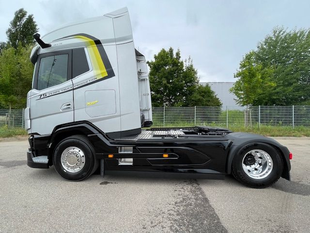 DAF XG+ 480 FT 75 Jahre DAF Edition "Limitiert" DAF XG+ 480 FT 75 Jahre DAF Edition - Sattelzugmaschine: das Bild 5 DAF XG+ 480 FT 75 Jahre DAF Edition "Limitiert" DAF XG+ 480 FT 75 Jahre DAF Edition - Sattelzugmaschine: das Bild 5