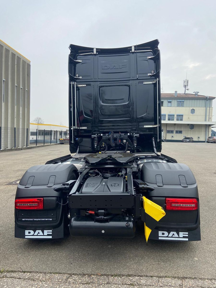 DAF XG+ 530 FT Edition Black DAF XG 530 FT Edition Black - Sattelzugmaschine: das Bild 5 DAF XG+ 530 FT Edition Black DAF XG 530 FT Edition Black - Sattelzugmaschine: das Bild 5