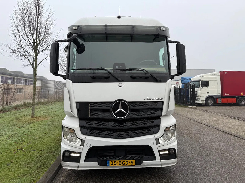 Mercedes-Benz Actros 1940 - Sattelzugmaschine: das Bild 3 Mercedes-Benz Actros 1940 - Sattelzugmaschine: das Bild 3