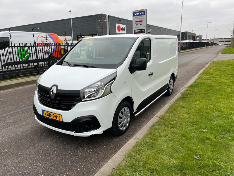 Kleintransporter Renault Trafic 1.6 DCI 120 PK L1 H1 COMFORT, NAV, EURO 6: das Bild 1