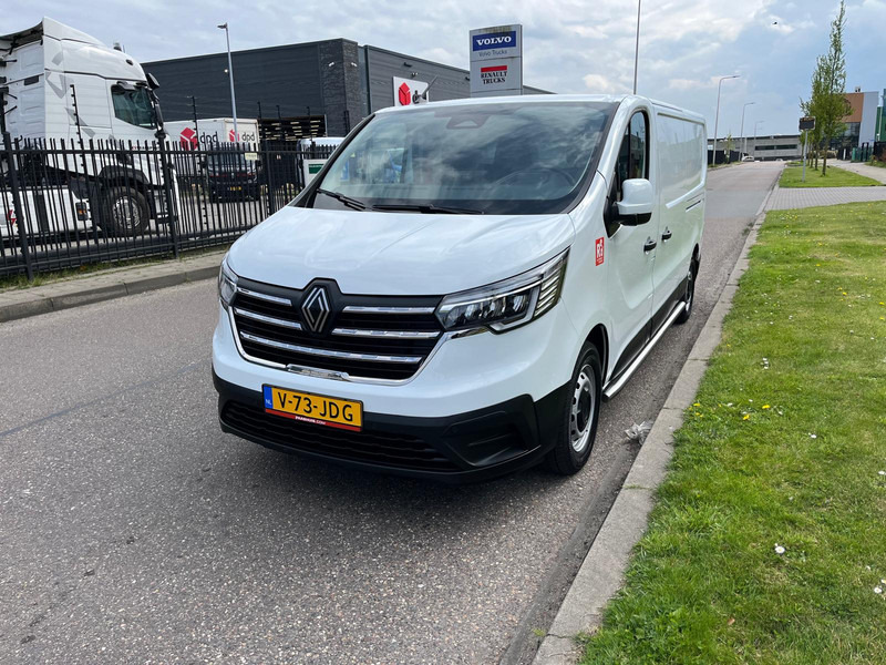 Renault Trafic E-Tech Red L2 H1, Nieuwstaat/New condition, Lees omschrijving/Read description - Kleintransporter, Elektro-Transporter: das Bild 3 Renault Trafic E-Tech Red L2 H1, Nieuwstaat/New condition, Lees omschrijving/Read description - Kleintransporter, Elektro-Transporter: das Bild 3