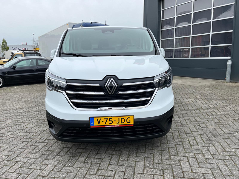 Renault Trafic E-Tech Red L2 H1, Nieuwstaat/New condition, Lees omschrijving/Read description - Kleintransporter, Elektro-Transporter: das Bild 4 Renault Trafic E-Tech Red L2 H1, Nieuwstaat/New condition, Lees omschrijving/Read description - Kleintransporter, Elektro-Transporter: das Bild 4