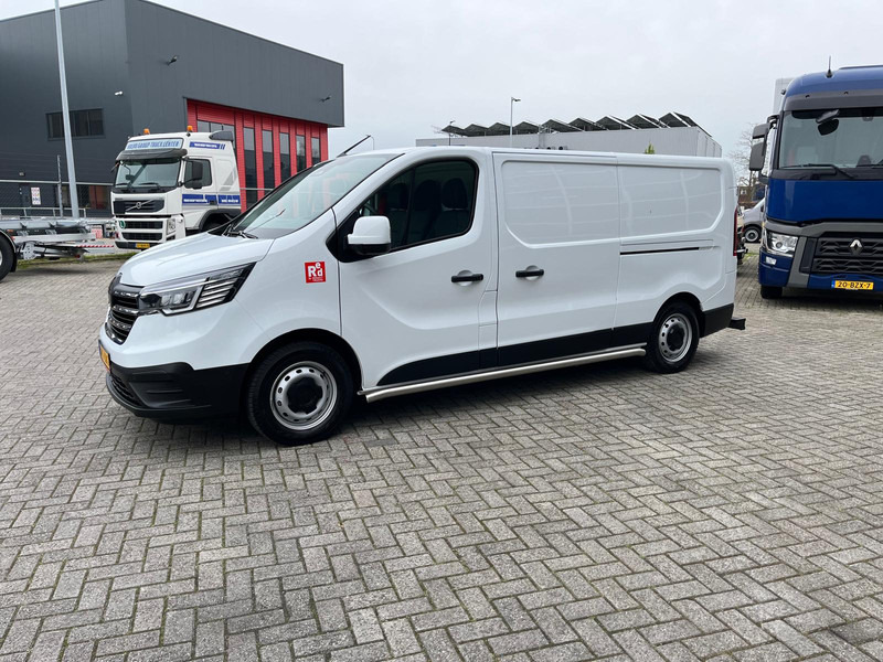 Renault Trafic E-Tech Red L2 H1, Nieuwstaat/New condition, Lees omschrijving/Read description - Kleintransporter, Elektro-Transporter: das Bild 2 Renault Trafic E-Tech Red L2 H1, Nieuwstaat/New condition, Lees omschrijving/Read description - Kleintransporter, Elektro-Transporter: das Bild 2